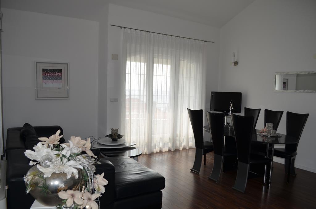 Apartment Luxury Zana *